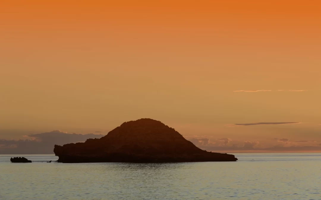 The beautiful Chinamans Hat Island.