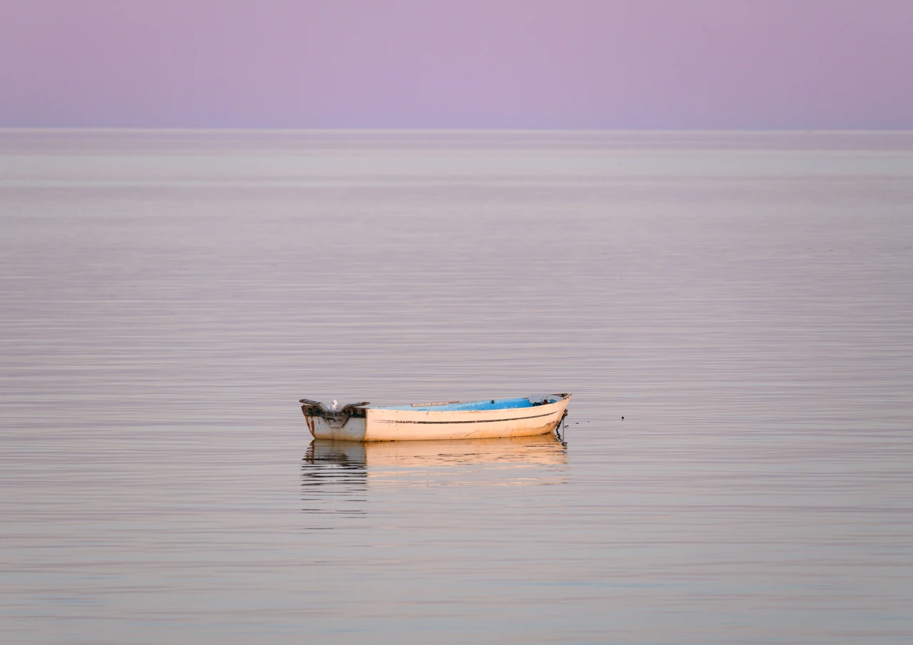 Pinky horizon and dinghy at Port Clinton Yorke Peninsula.