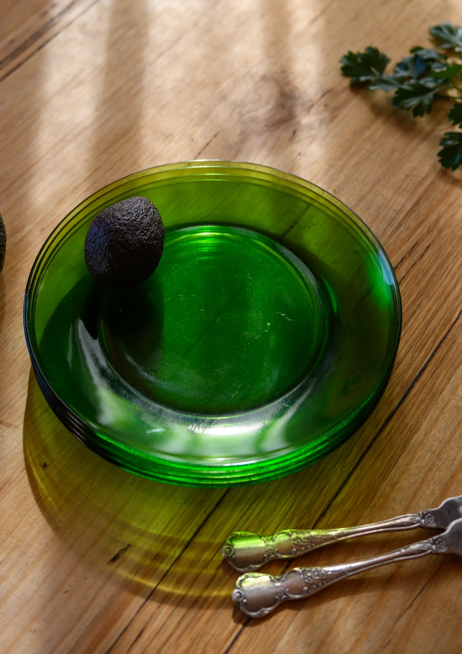 Green glass plates
