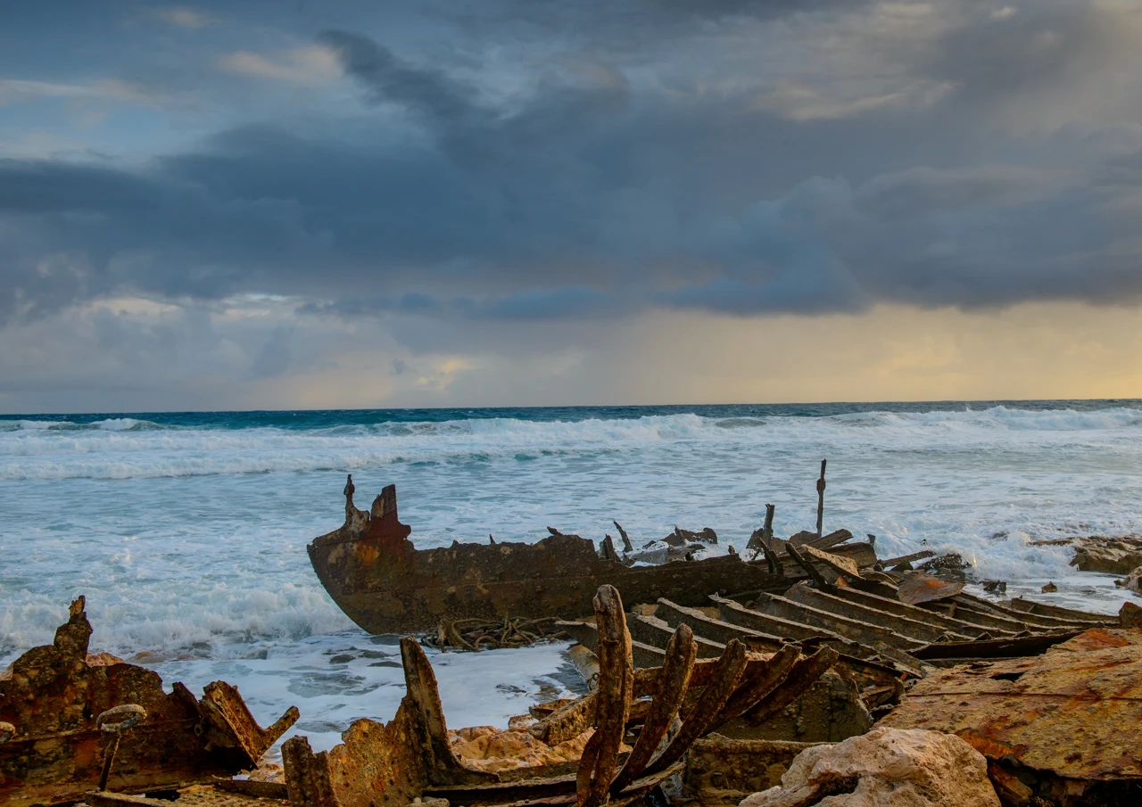 Ethel shipwreck on a stormys day