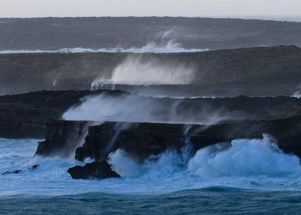 Pondalowie cliffs and extreme wind conditions